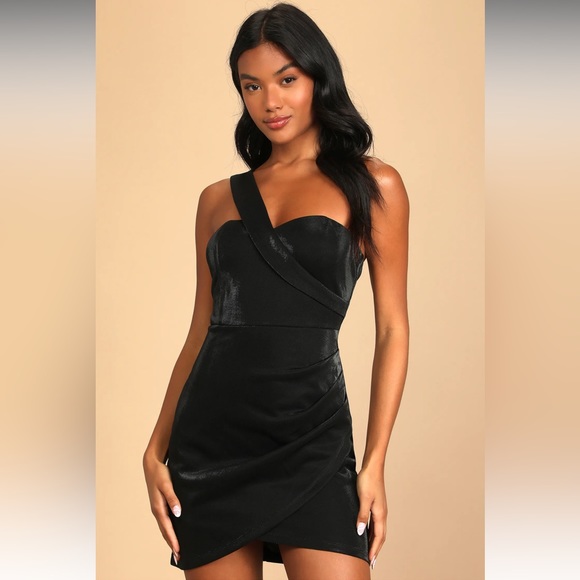 Lulus Dresses & Skirts - NWT Lulus One Shoulder Asymmetrical Black Mini Dress (M)